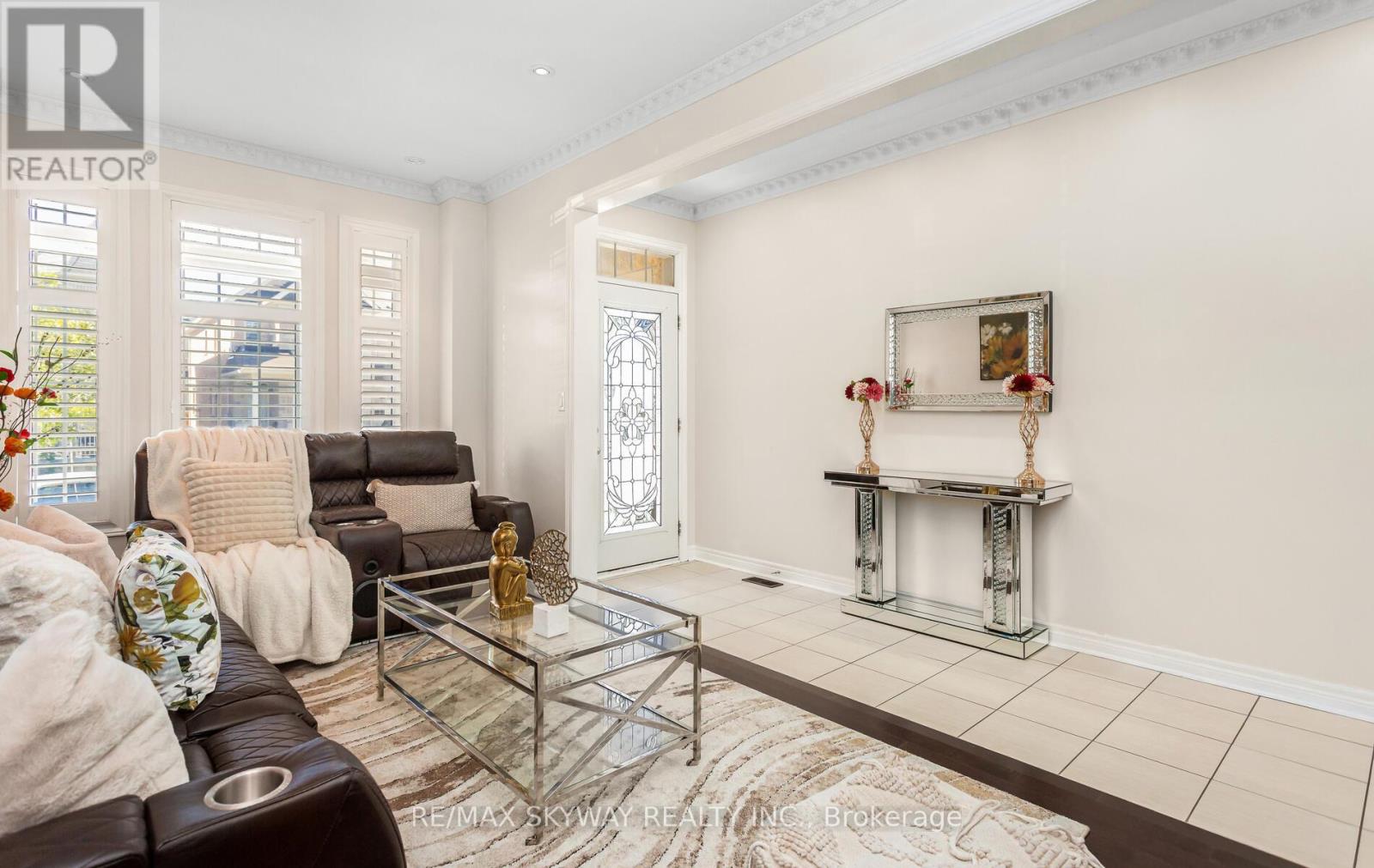 87 Villadowns Trail, Brampton, Ontario  L6R 3Y8 - Photo 11 - W12823324