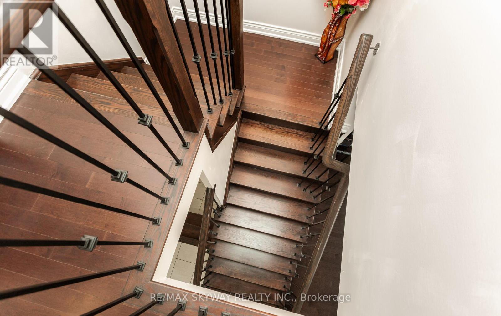 87 Villadowns Trail, Brampton, Ontario  L6R 3Y8 - Photo 28 - W12823324