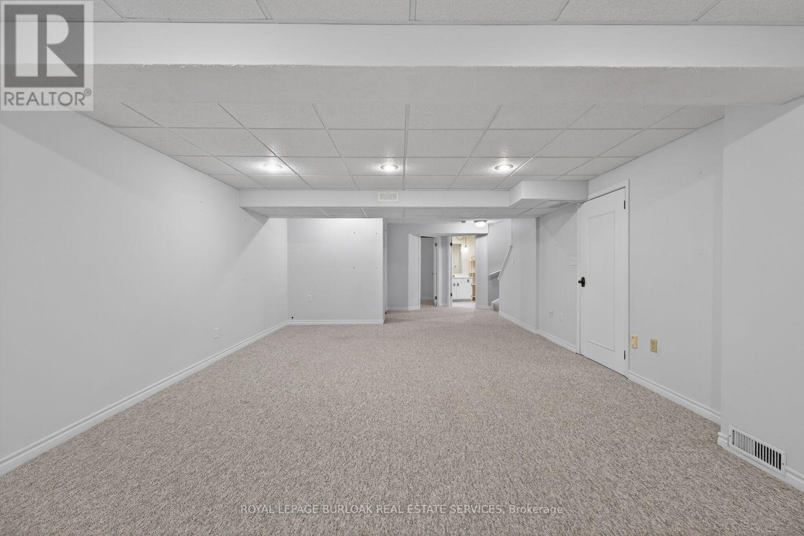 20 Twentyplace Boulevard, Hamilton, Ontario  L0R 1W0 - Photo 19 - X12823260