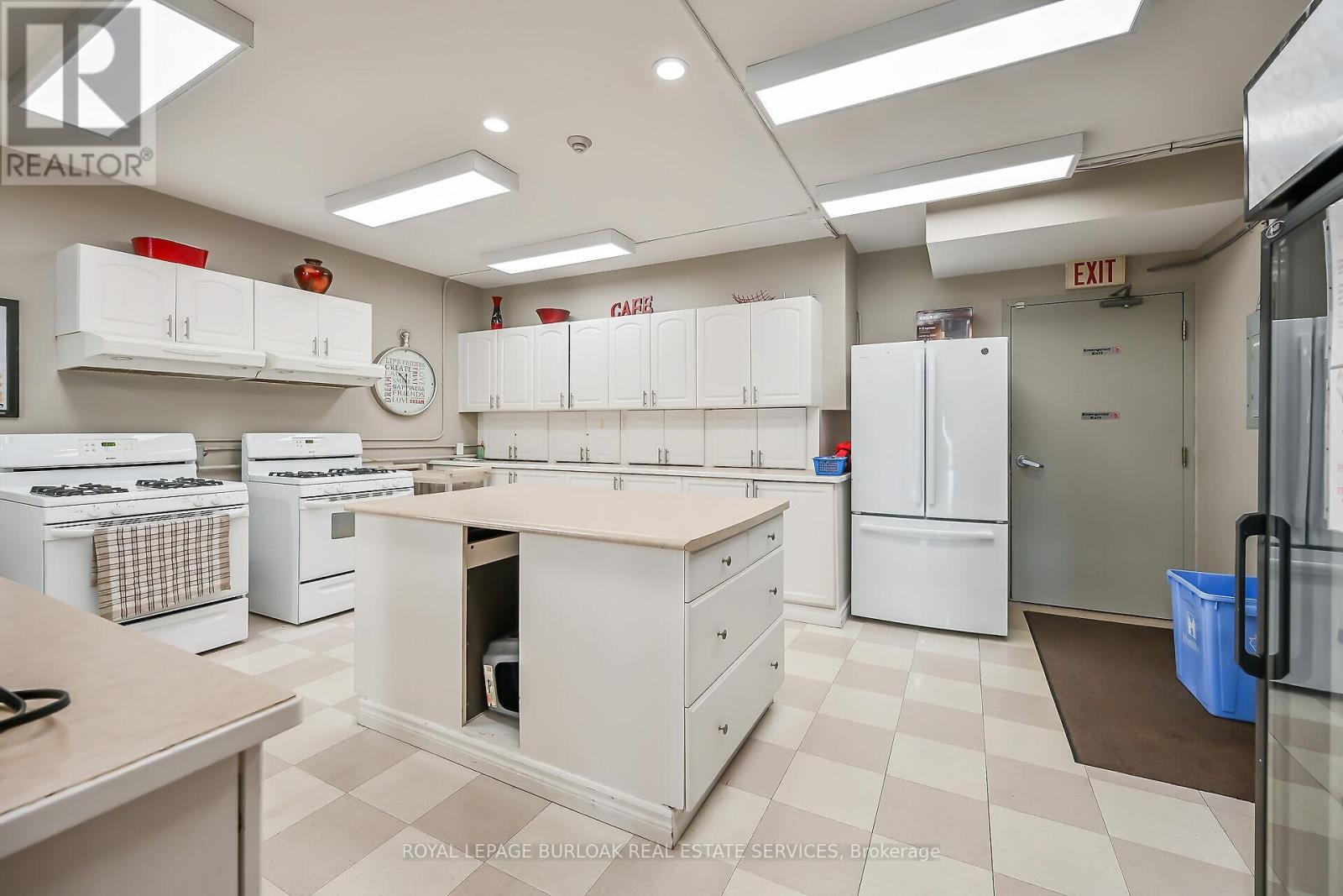 20 Twentyplace Boulevard, Hamilton, Ontario  L0R 1W0 - Photo 28 - X12823260