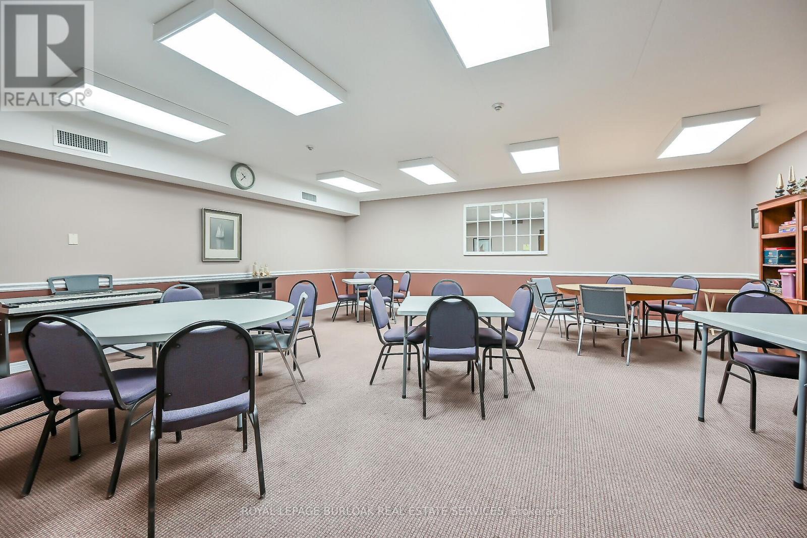 20 Twentyplace Boulevard, Hamilton, Ontario  L0R 1W0 - Photo 36 - X12823260