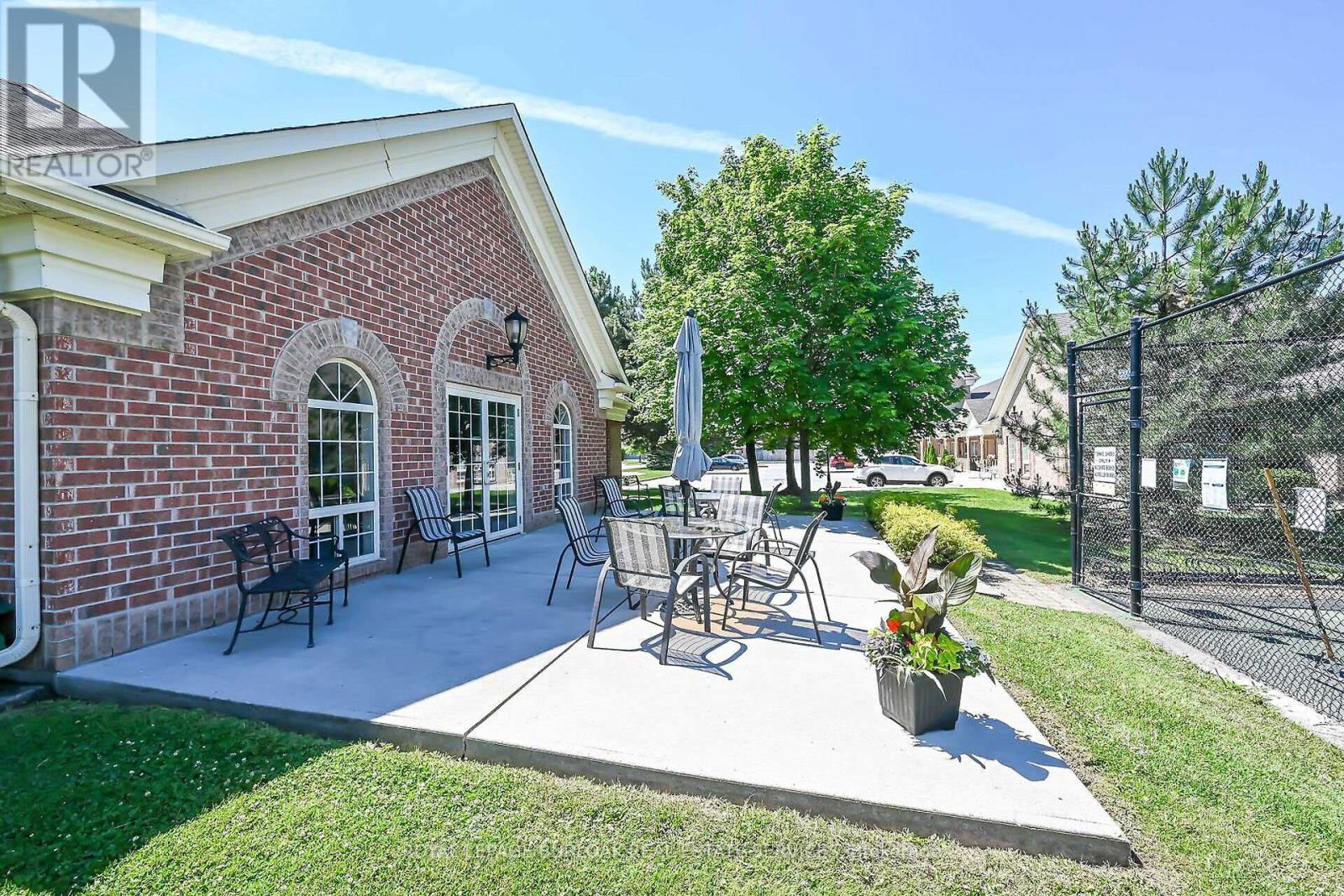 20 Twentyplace Boulevard, Hamilton, Ontario  L0R 1W0 - Photo 44 - X12823260