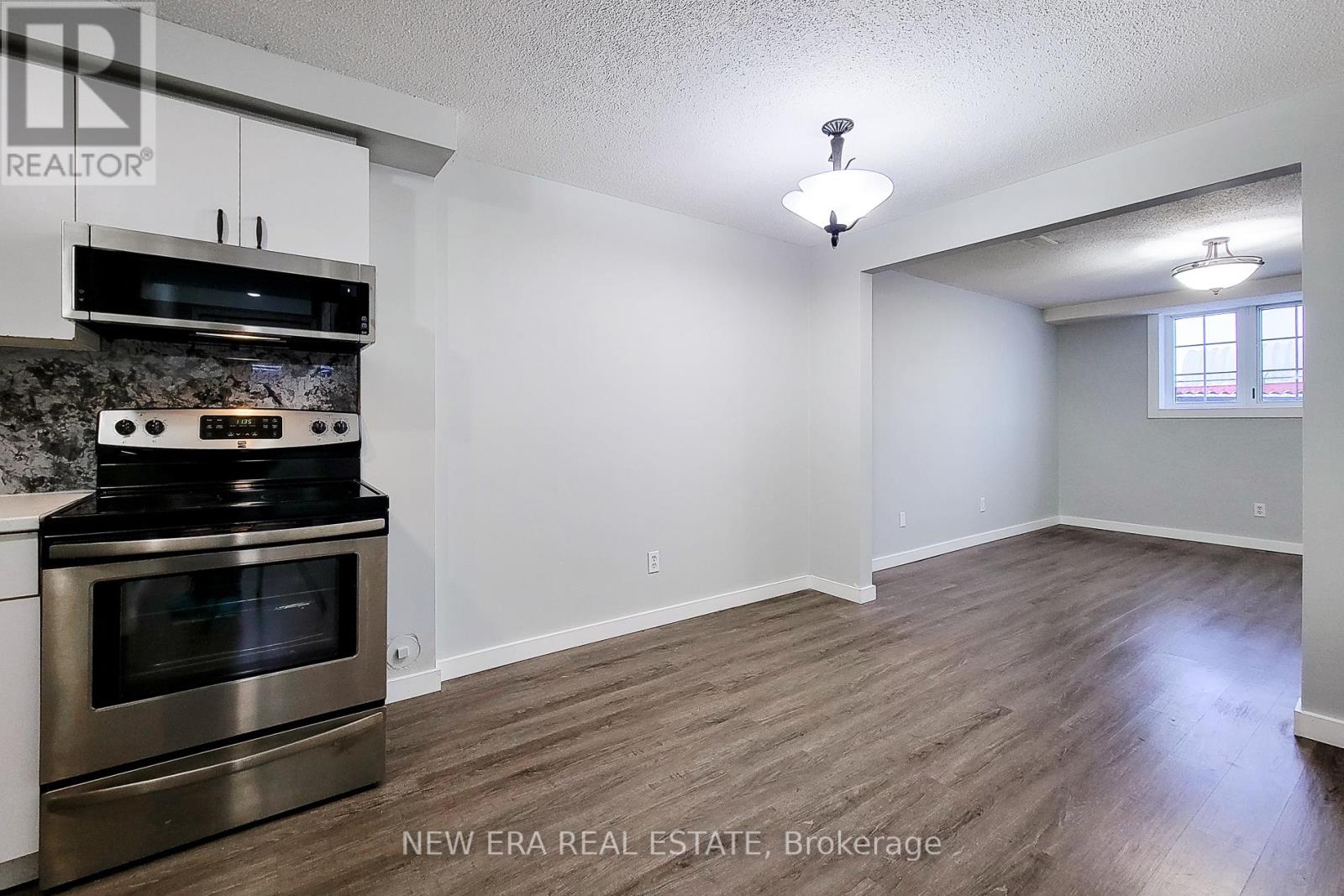 103 Vine Street, St. Catharines, Ontario  L2R 3Y3 - Photo 30 - X12823262