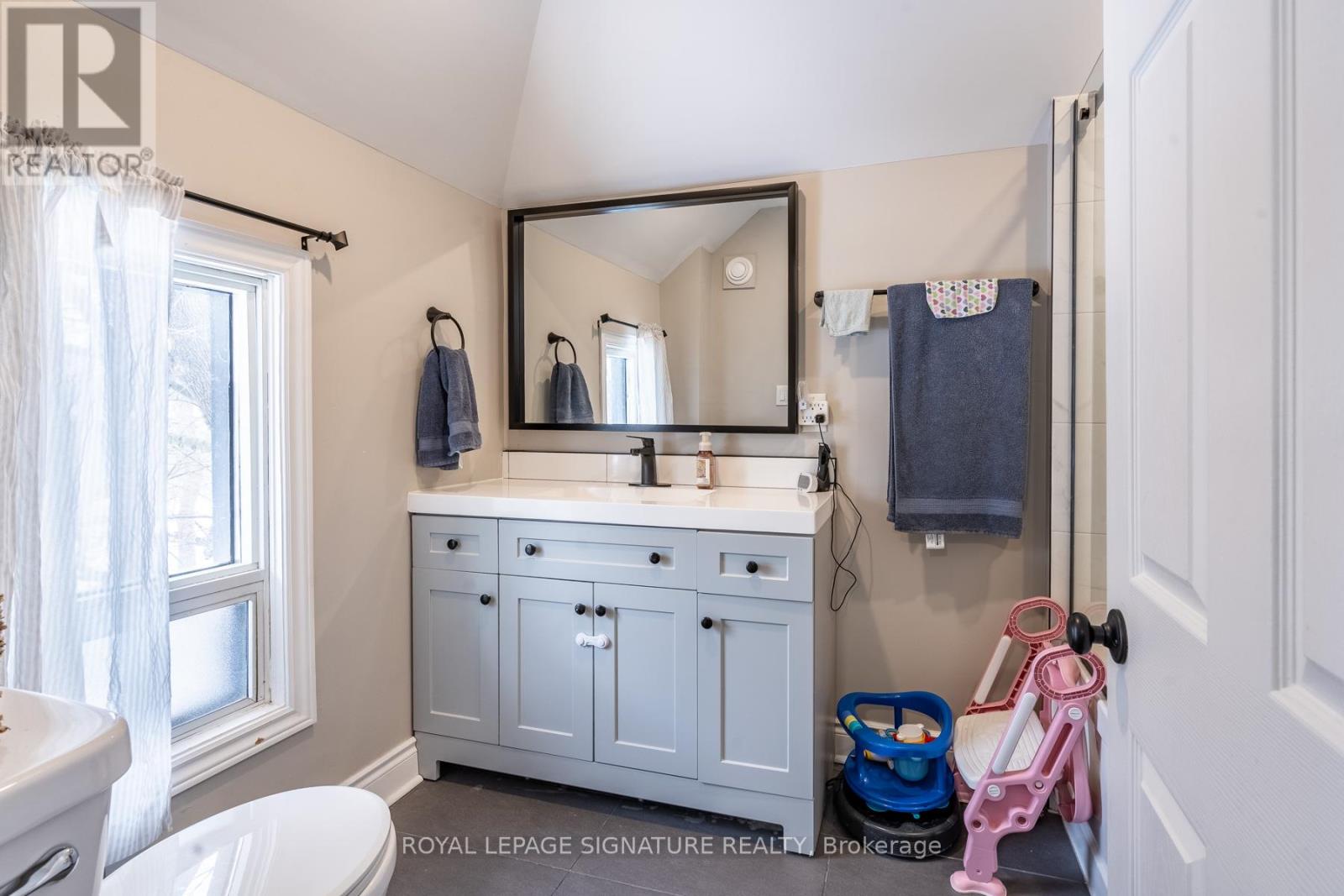 34 Bond Street S, Hamilton, Ontario  L9H 3H1 - Photo 14 - X12823270