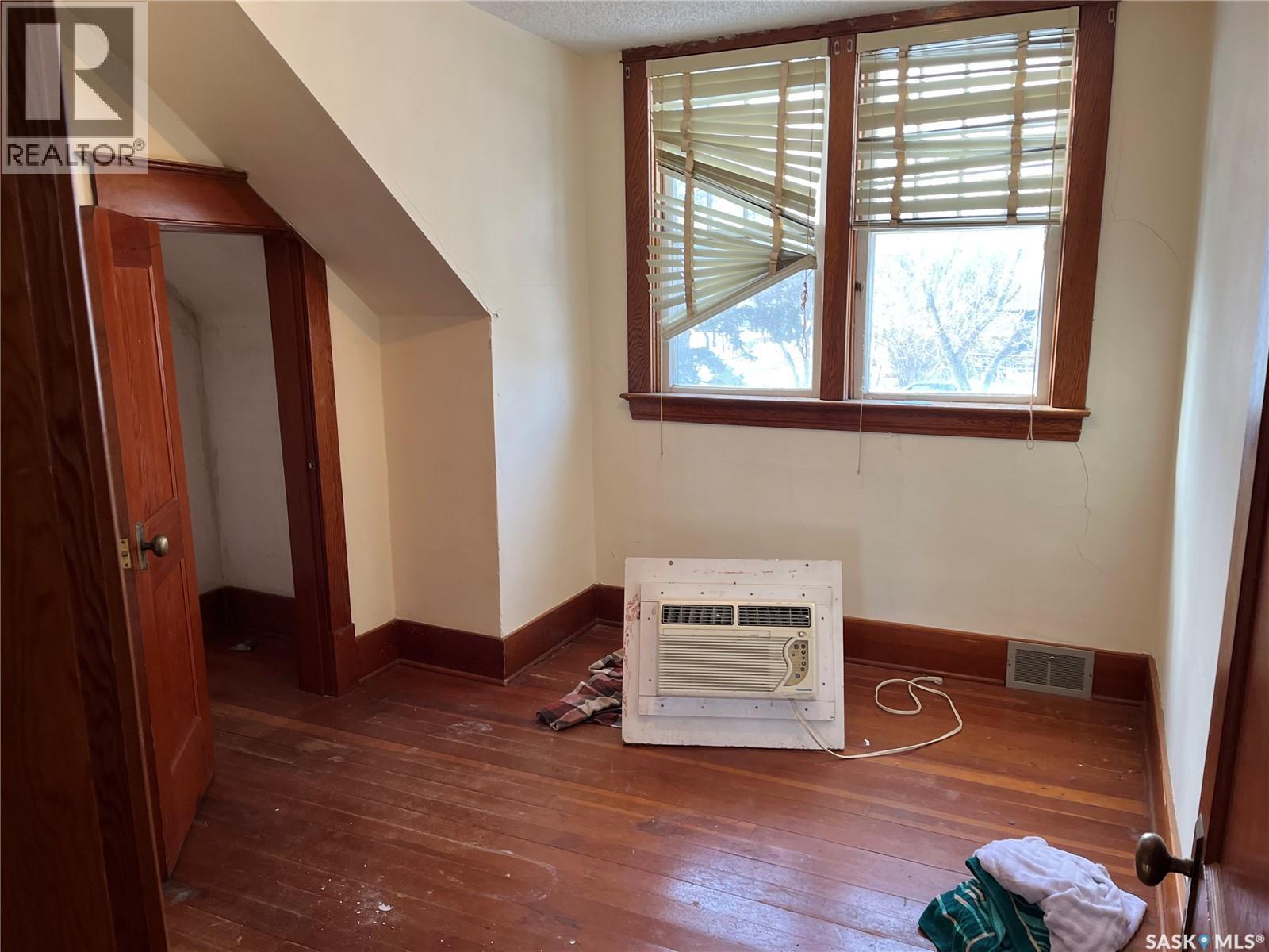 133 2nd Street E, Lafleche, Saskatchewan  S0H 2K0 - Photo 18 - SK029246