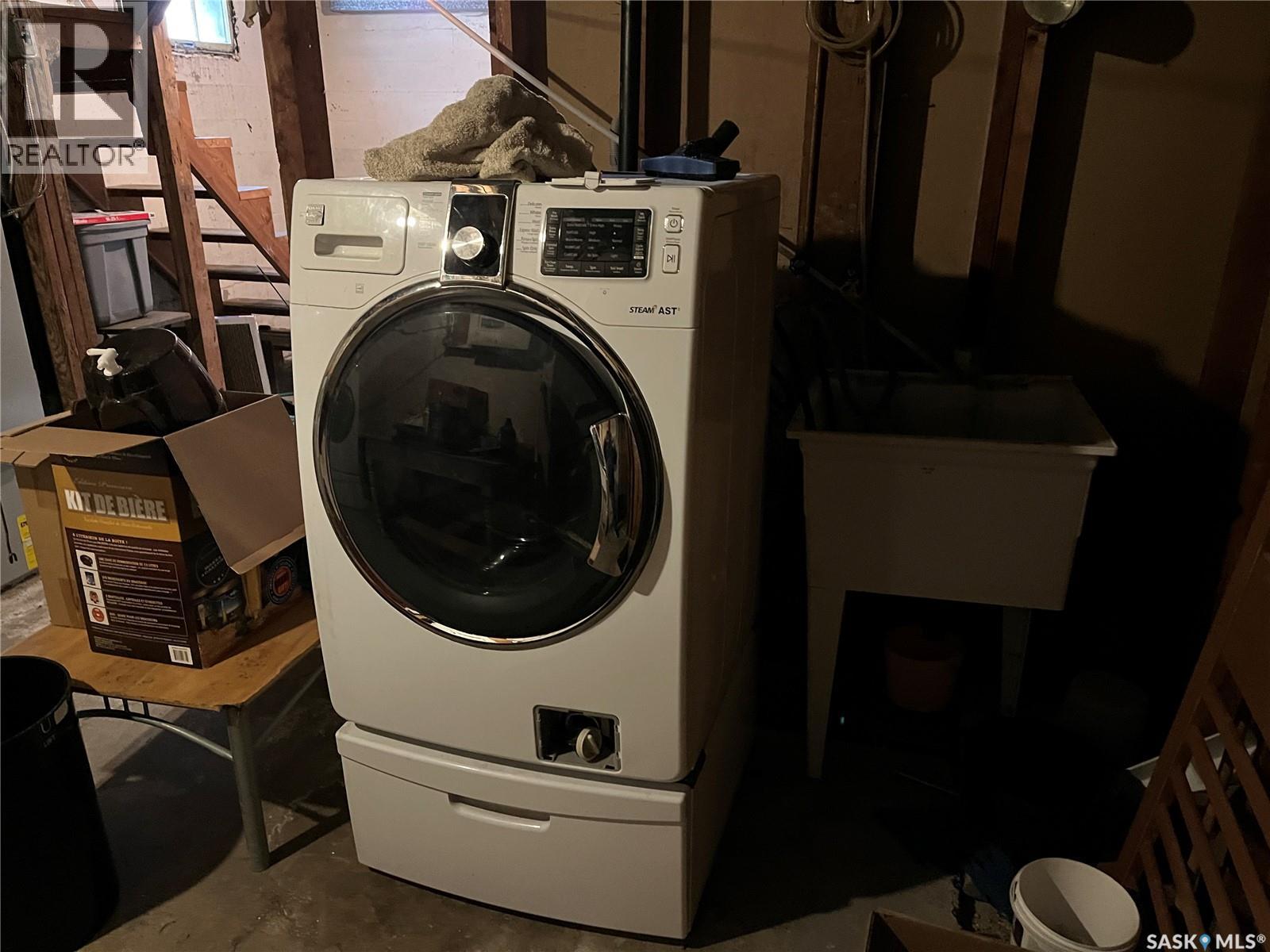 133 2nd Street E, Lafleche, Saskatchewan  S0H 2K0 - Photo 35 - SK029246