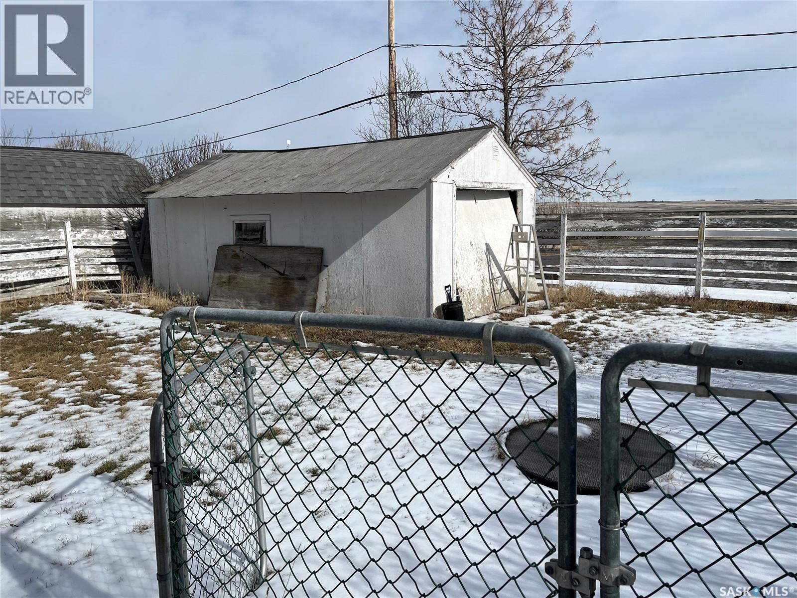 133 2nd Street E, Lafleche, Saskatchewan  S0H 2K0 - Photo 4 - SK029246