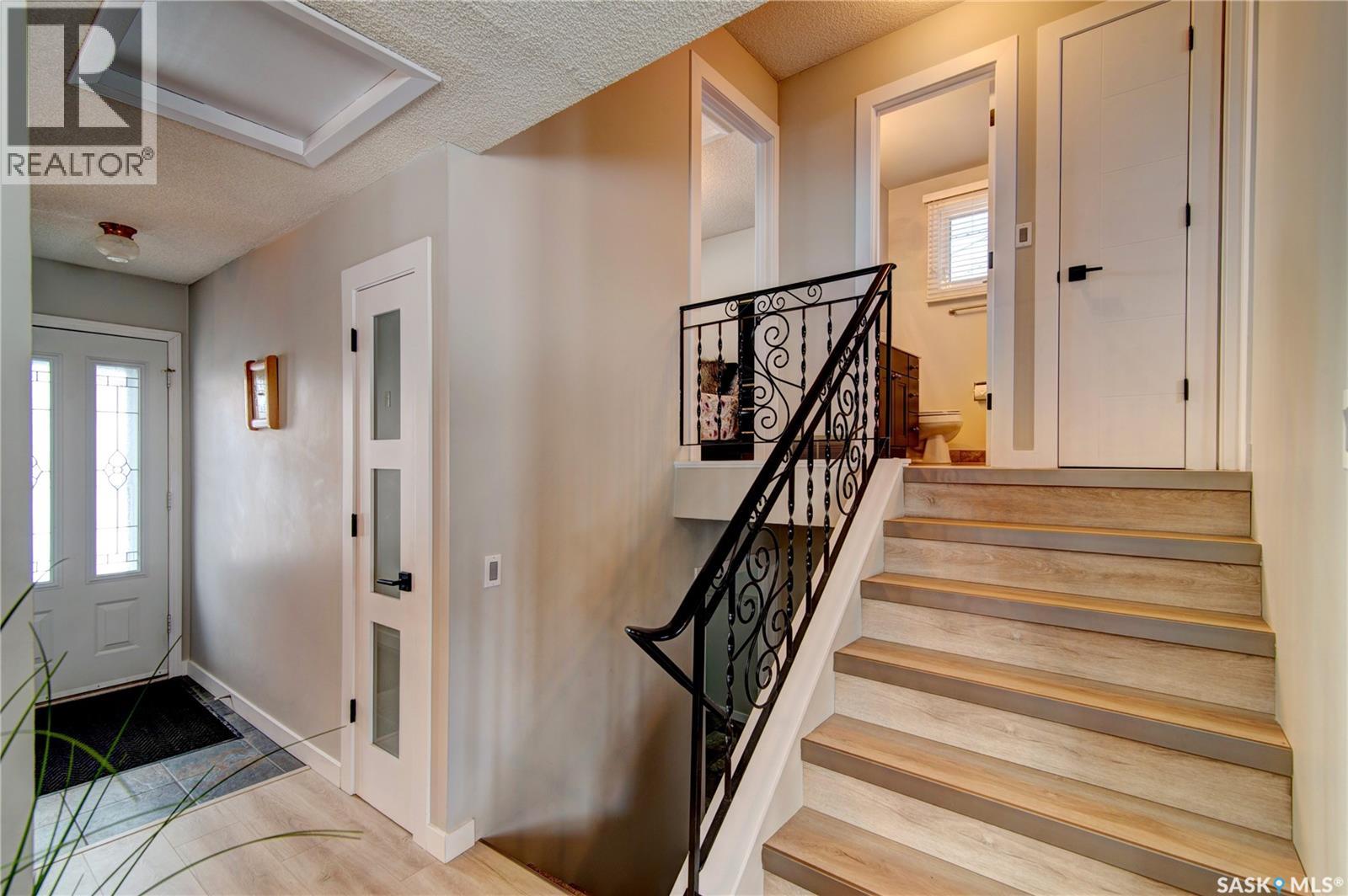 16 Bannister Avenue, Regina, Saskatchewan  S4R 5K9 - Photo 8 - SK029151