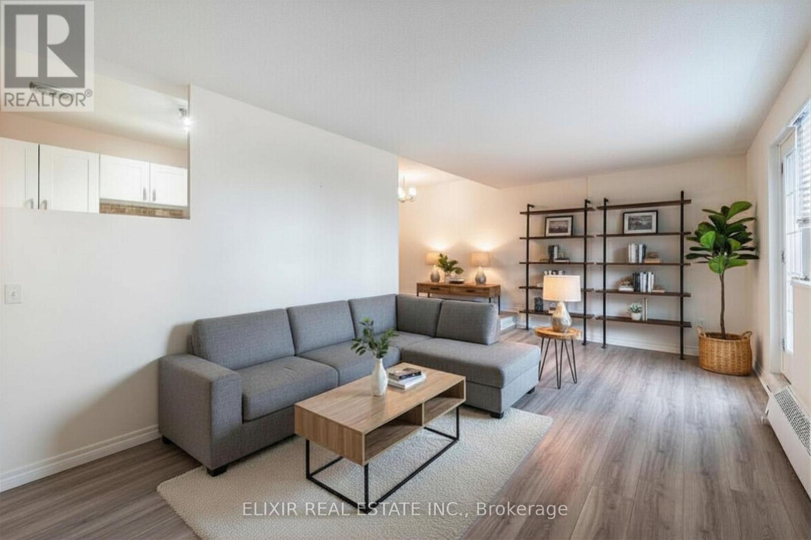 605 - 15 Elizabeth Street N, Mississauga, Ontario  L5G 2Z3 - Photo 9 - W12808012