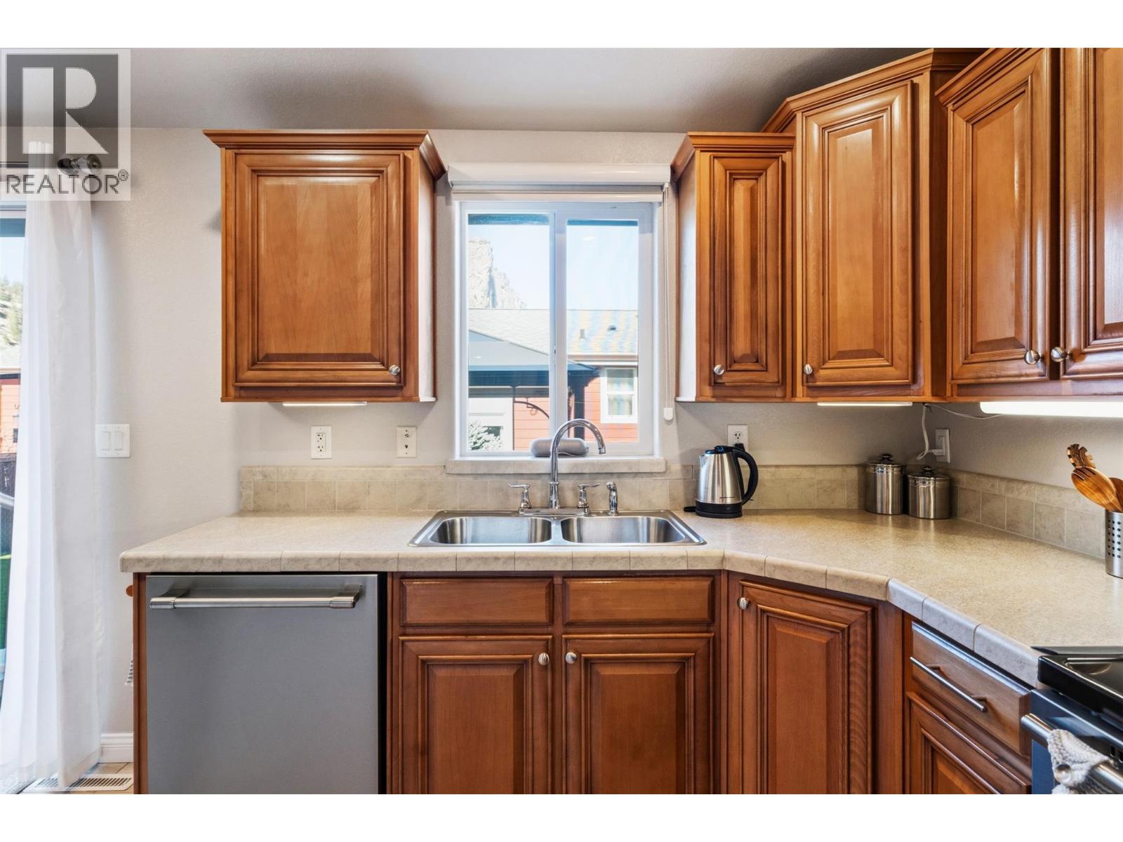 8300 Gallagher Lake Frontage Road Unit# 73, Oliver, British Columbia  V0H 1T2 - Photo 3 - 10377208