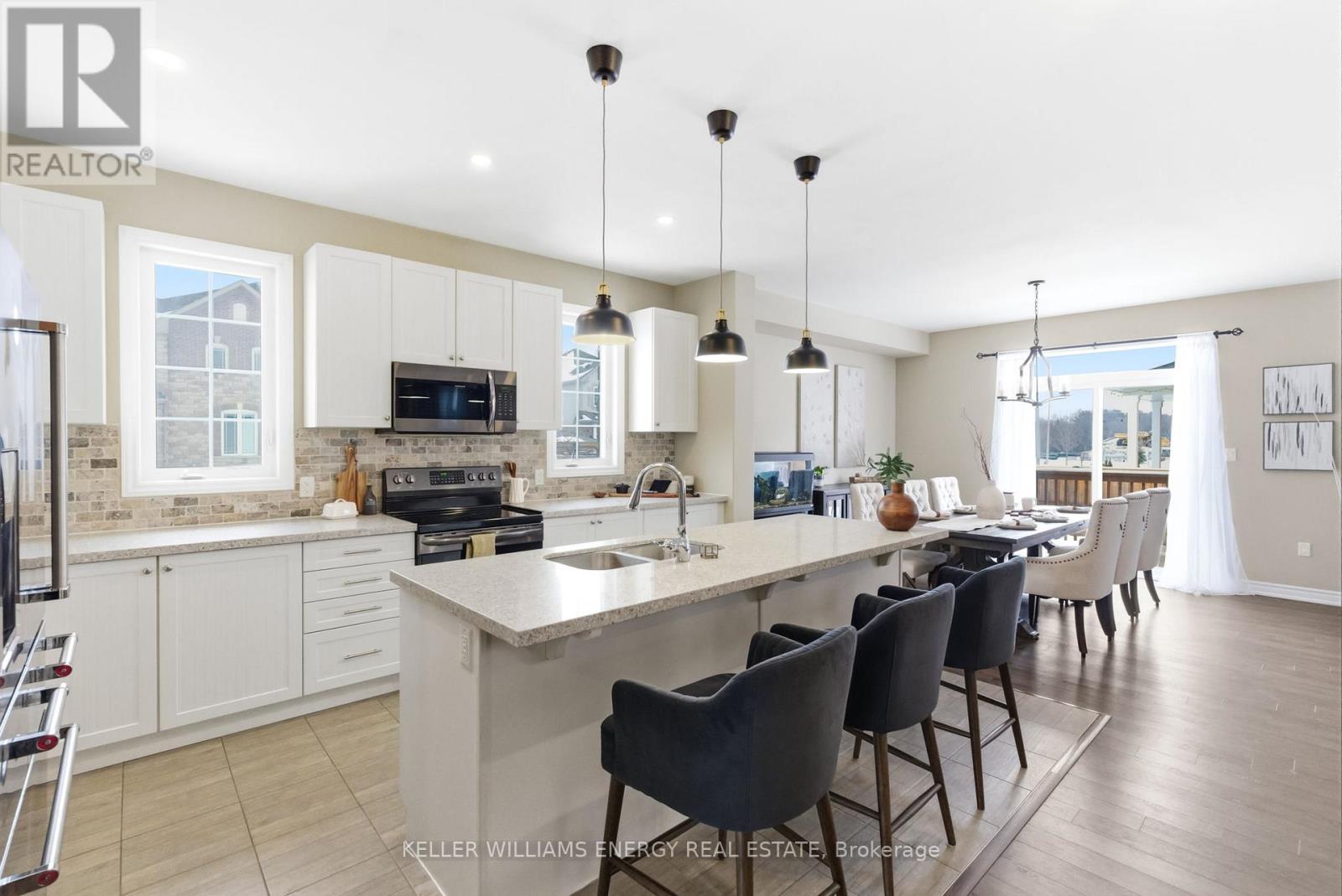 219 Crombie Street, Clarington, Ontario  L1C 0T8 - Photo 6 - E12823514