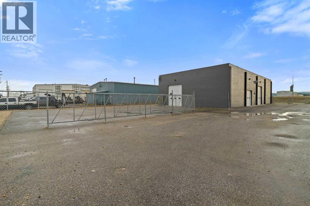 9036 108 Street, Grande Prairie, Alberta  T8V 4C8 - Photo 9 - A2275864