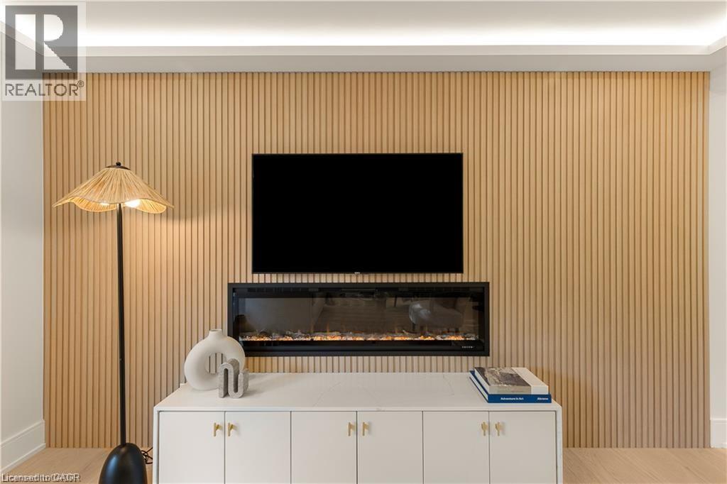 257 Strathcona Drive, Burlington, Ontario  L7L 2C9 - Photo 17 - 40796710