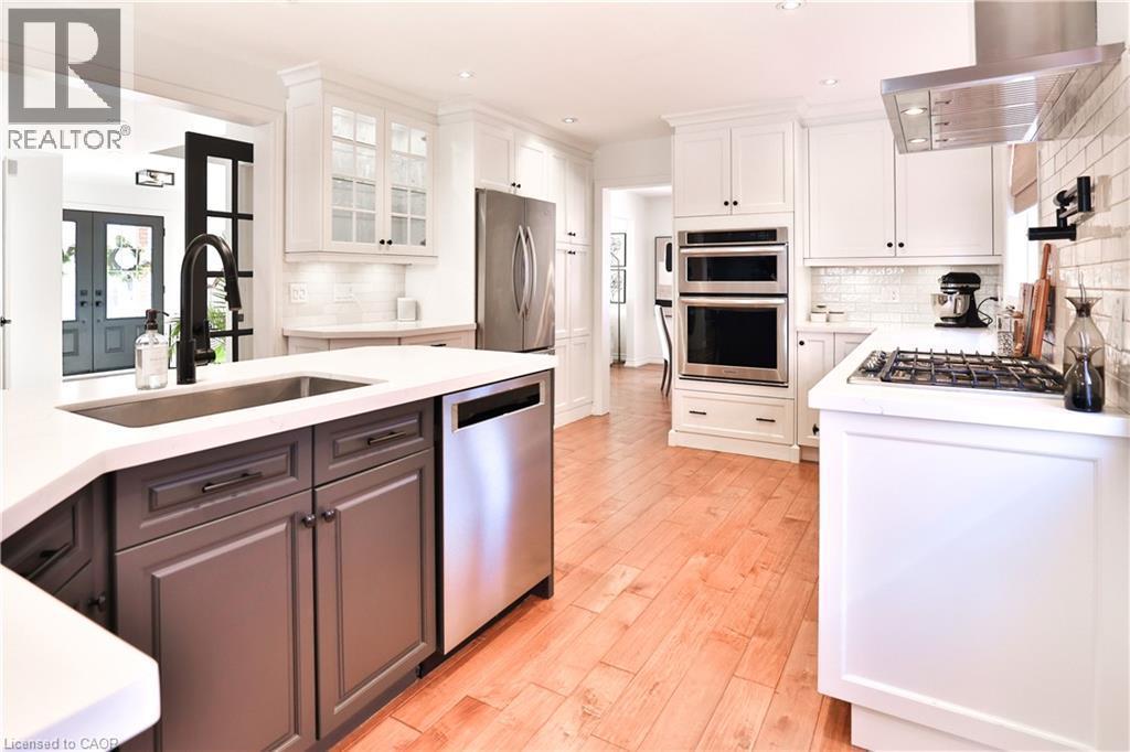 565 Harmony Avenue, Burlington, Ontario  L7N 3S7 - Photo 10 - 40802526