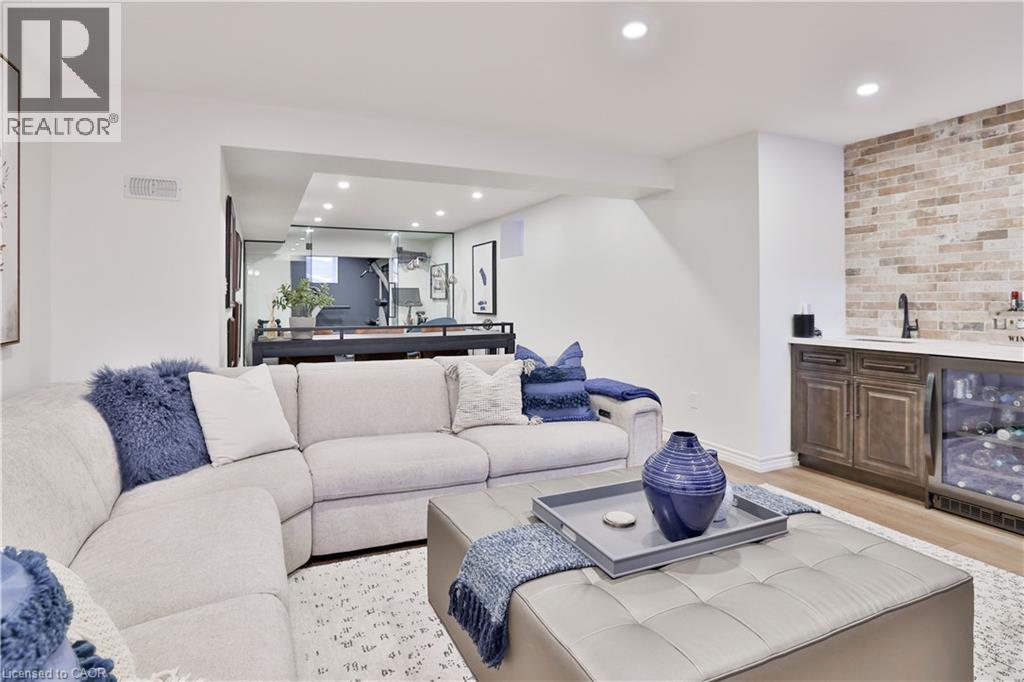 565 Harmony Avenue, Burlington, Ontario  L7N 3S7 - Photo 30 - 40802526