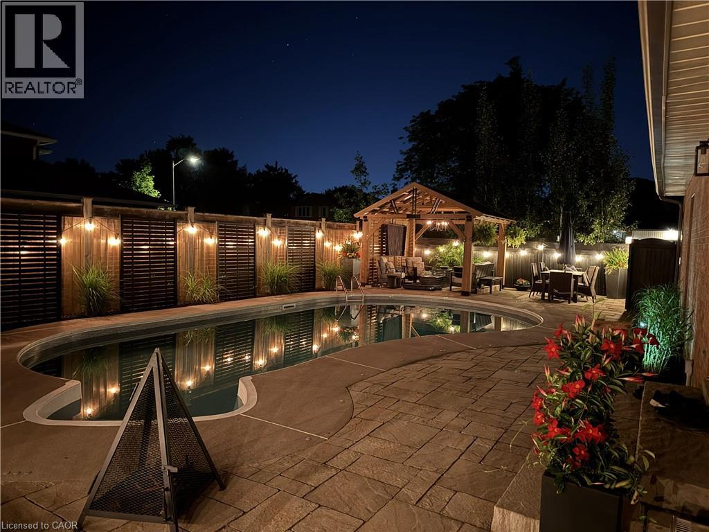 565 Harmony Avenue, Burlington, Ontario  L7N 3S7 - Photo 3 - 40802526