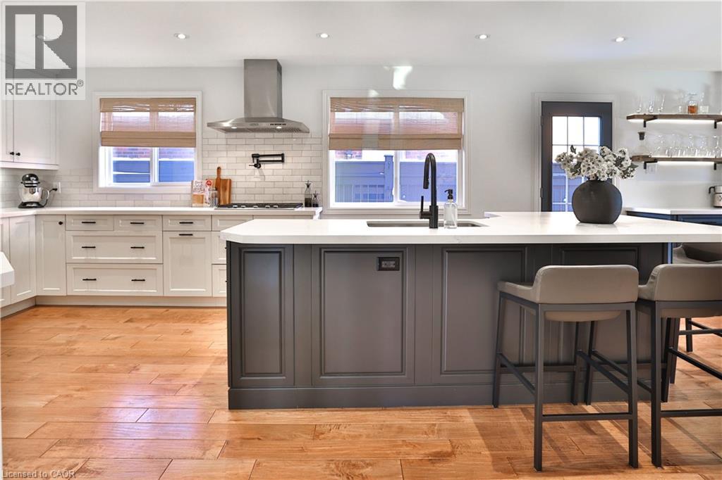 565 Harmony Avenue, Burlington, Ontario  L7N 3S7 - Photo 8 - 40802526