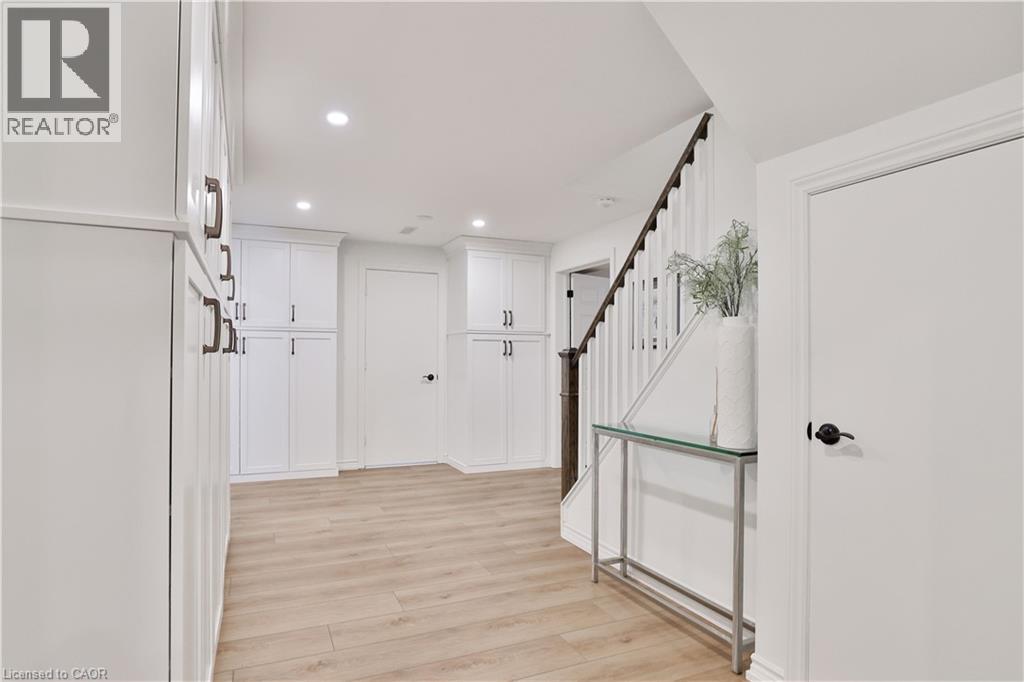 565 Harmony Avenue, Burlington, Ontario  L7N 3S7 - Photo 38 - 40802526