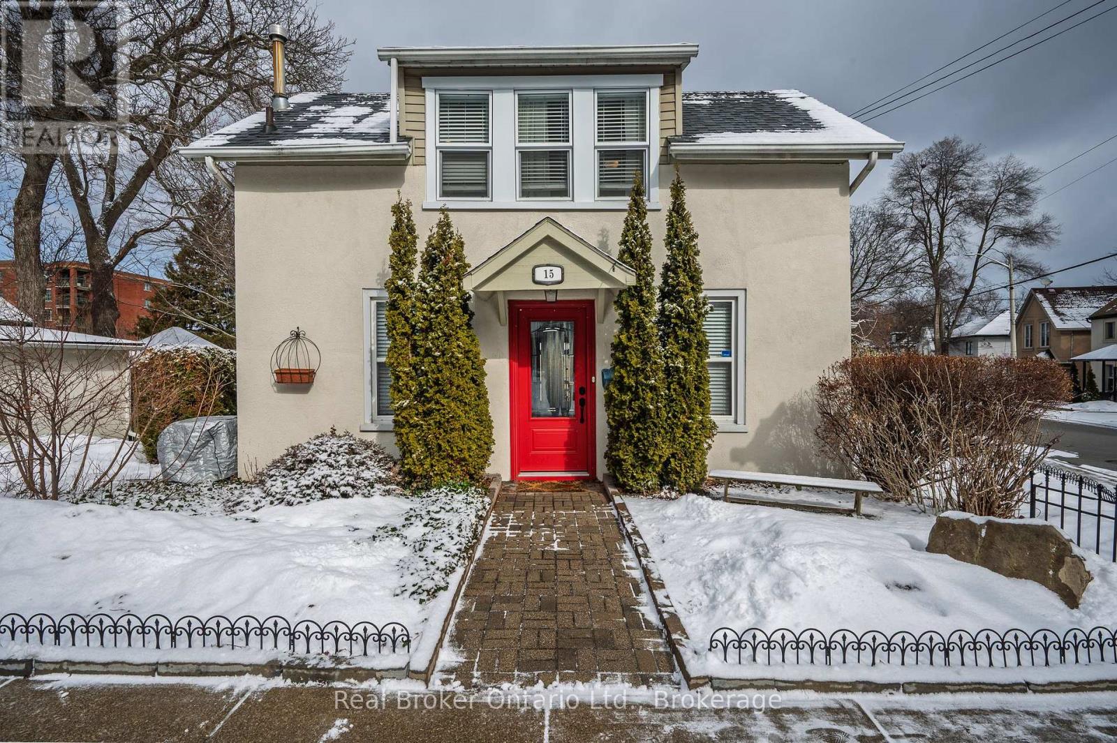 15 Maple Avenue, Hamilton, Ontario  L8G 2P1 - Photo 2 - X12823506