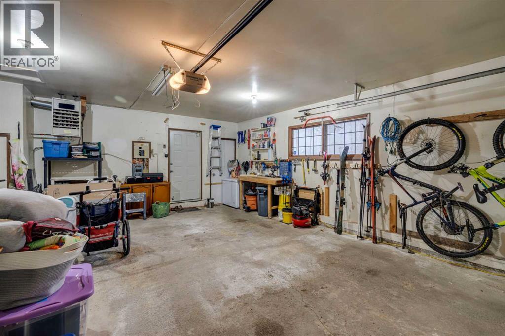 74 Redwood Meadows Drive, Rural Rocky View County, Alberta  T3Z 1A3 - Photo 36 - A2280094