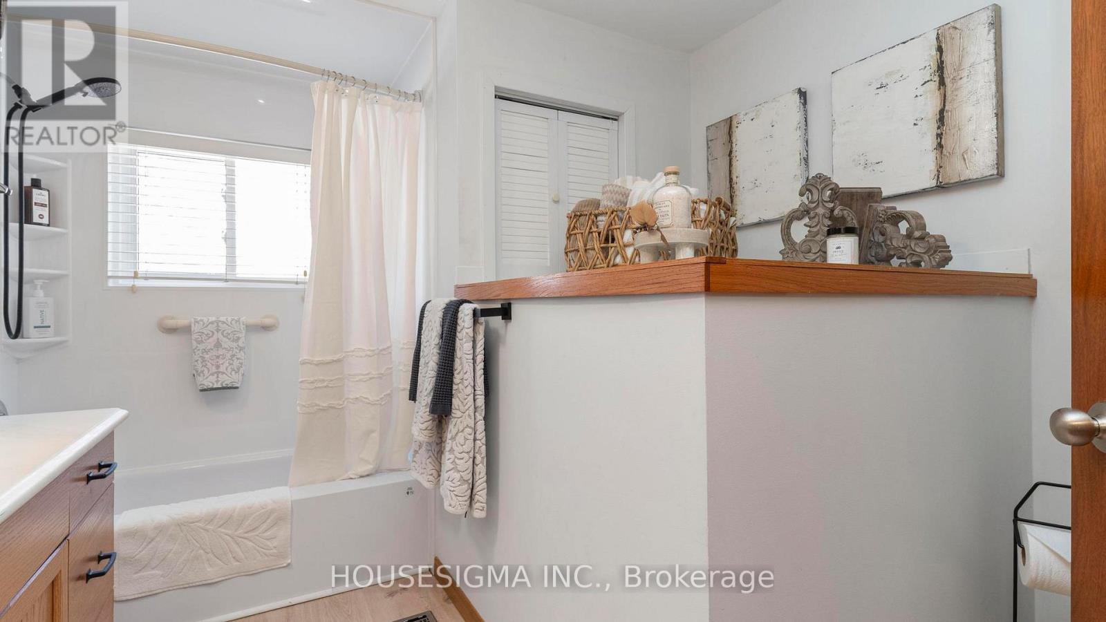 78 Peter Street, Central Elgin, Ontario  N5R 5A8 - Photo 21 - X12823398