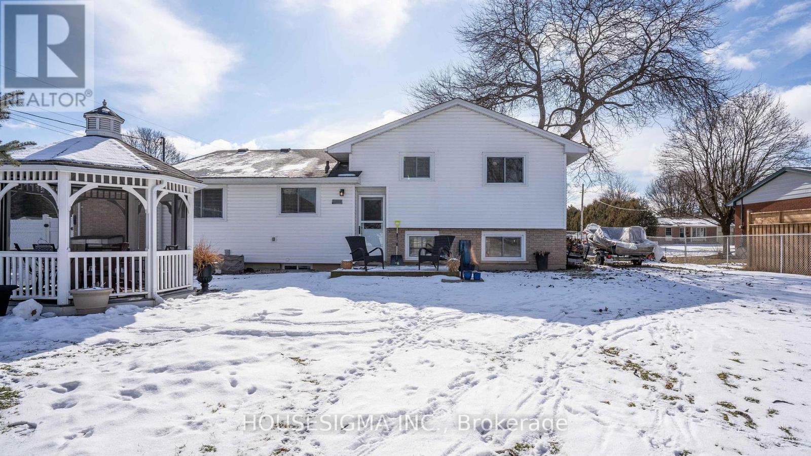 78 Peter Street, Central Elgin, Ontario  N5R 5A8 - Photo 44 - X12823398