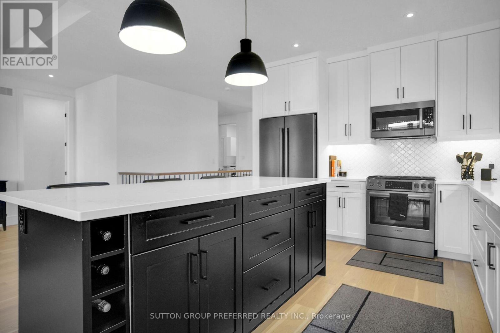 1928 Trailsway Drive, London South, Ontario  N6K 0K7 - Photo 14 - X12823476