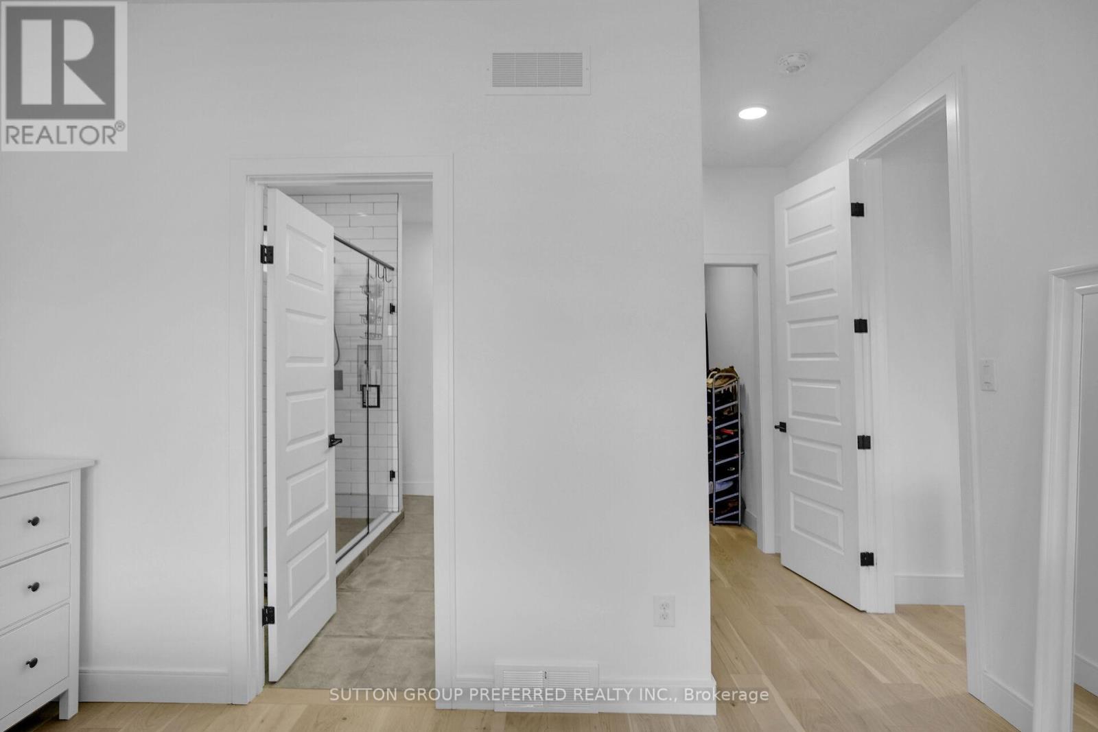 1928 Trailsway Drive, London South, Ontario  N6K 0K7 - Photo 17 - X12823476