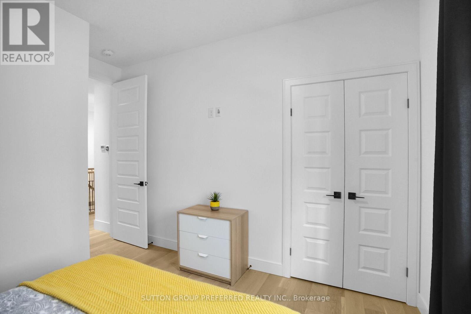 1928 Trailsway Drive, London South, Ontario  N6K 0K7 - Photo 22 - X12823476