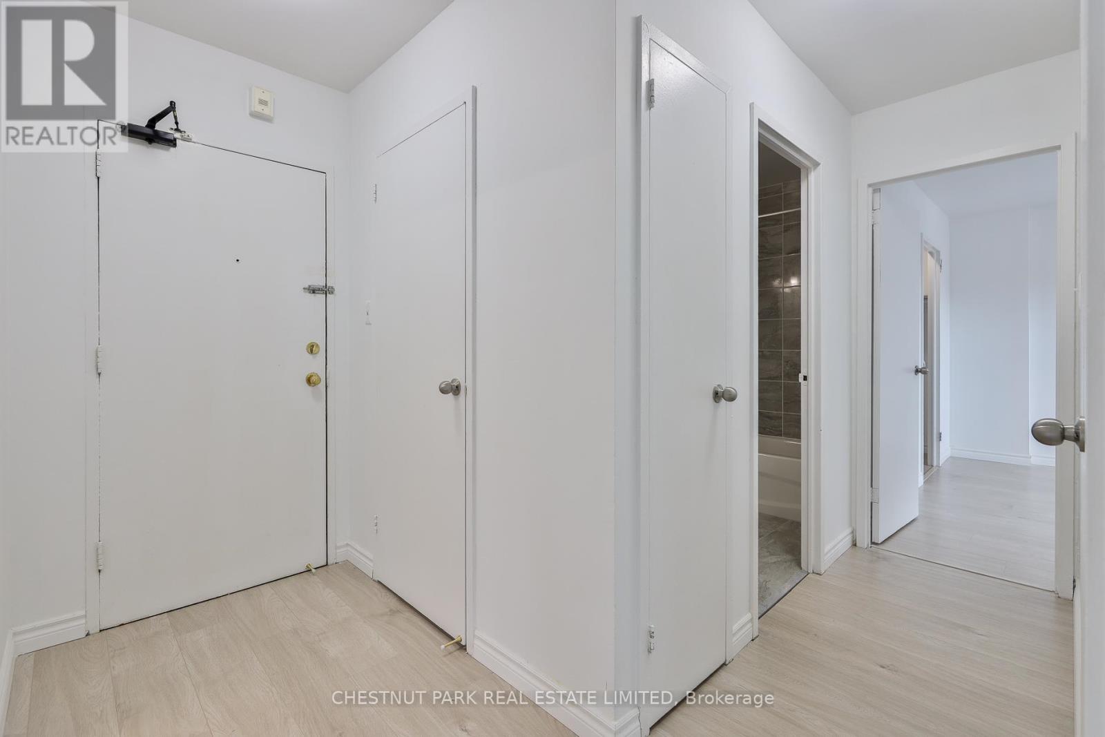 Lorem Ipsum Dolor Sit, Oshawa, Ontario  L1J  - Photo 4 - DEMO29403093