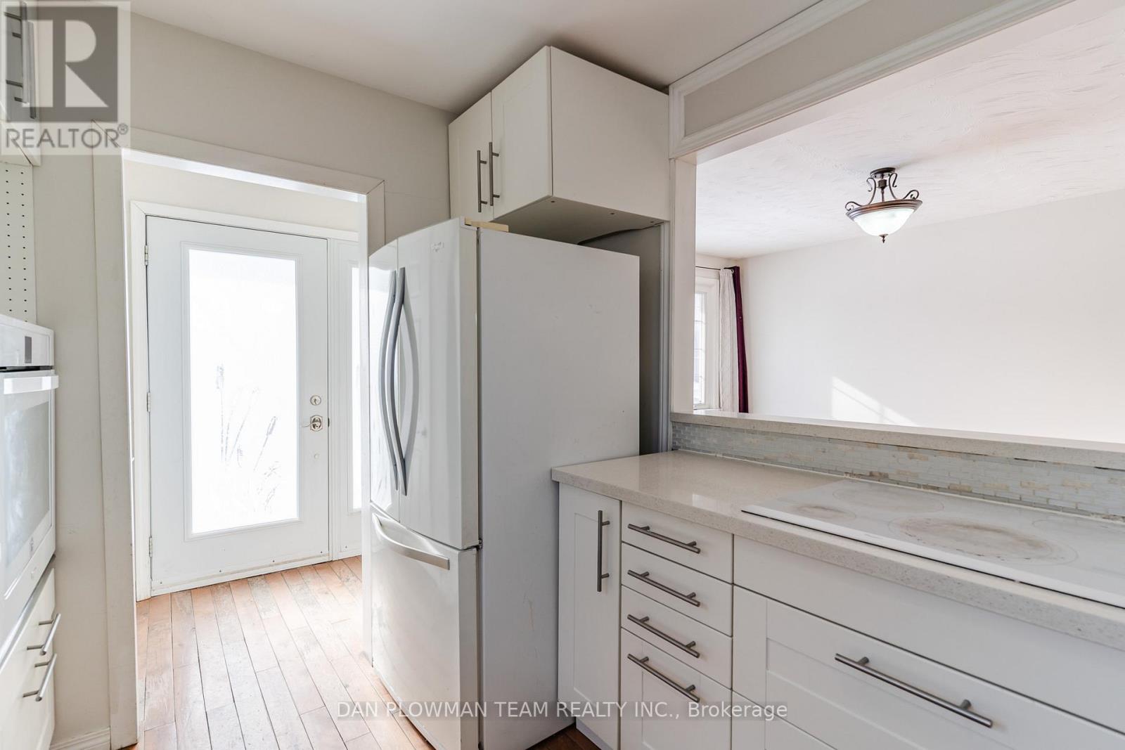 572 Montcalm Avenue, Oshawa, Ontario  L1J 2H1 - Photo 10 - E12823520