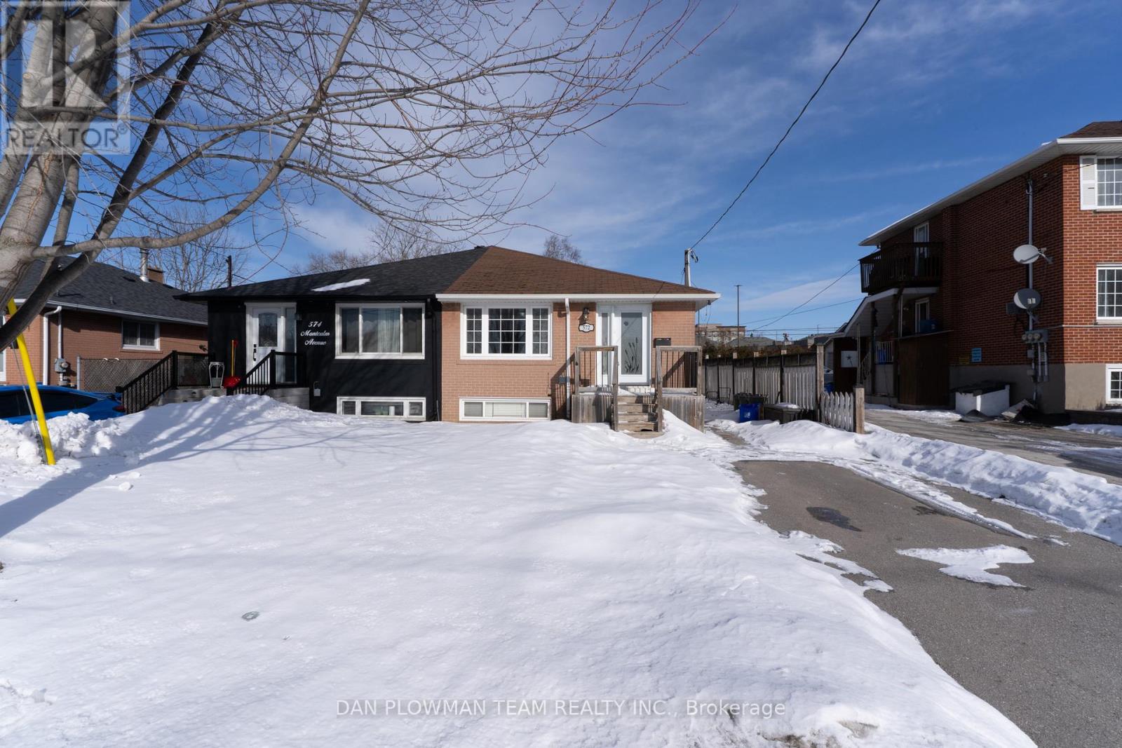572 Montcalm Avenue, Oshawa, Ontario  L1J 2H1 - Photo 2 - E12823520