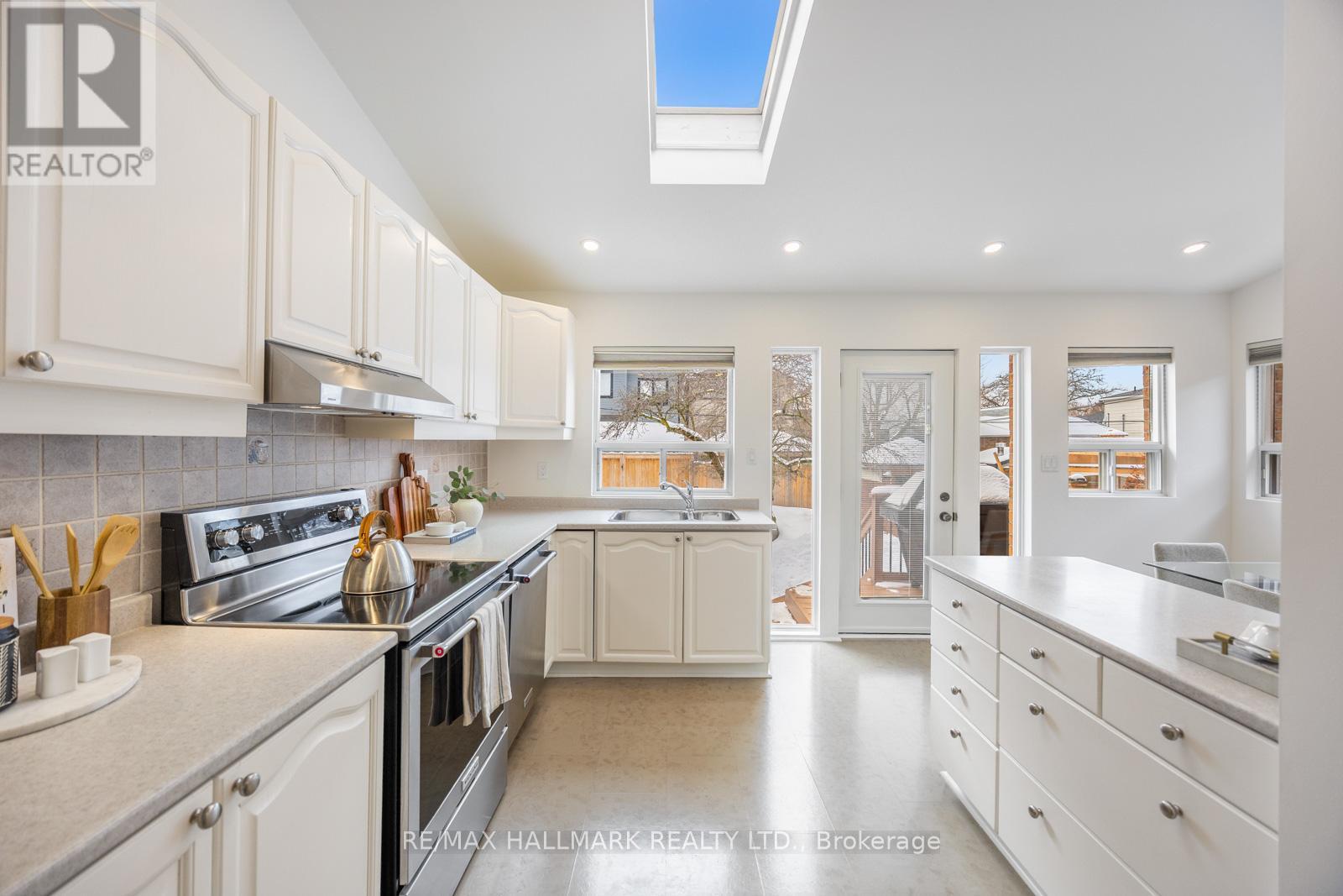 18 Elmview Drive, Toronto, Ontario  M1N 2W4 - Photo 16 - E12823550