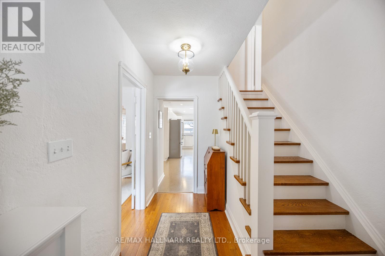 18 Elmview Drive, Toronto, Ontario  M1N 2W4 - Photo 3 - E12823550