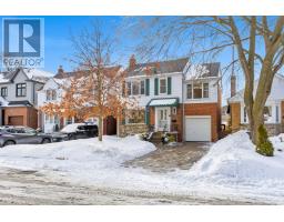 18 ELMVIEW DRIVE, Toronto, Ontario