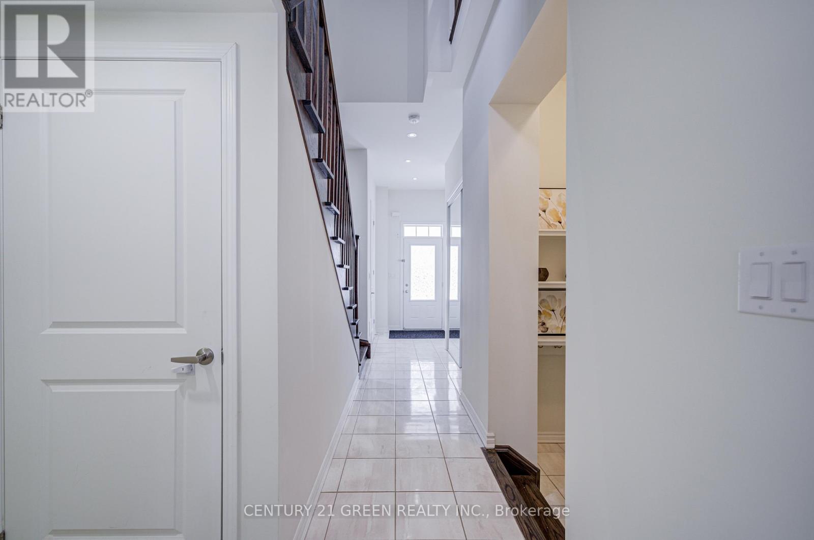 17 Windflower Way, Whitby, Ontario  L1P 0H9 - Photo 13 - E12823566