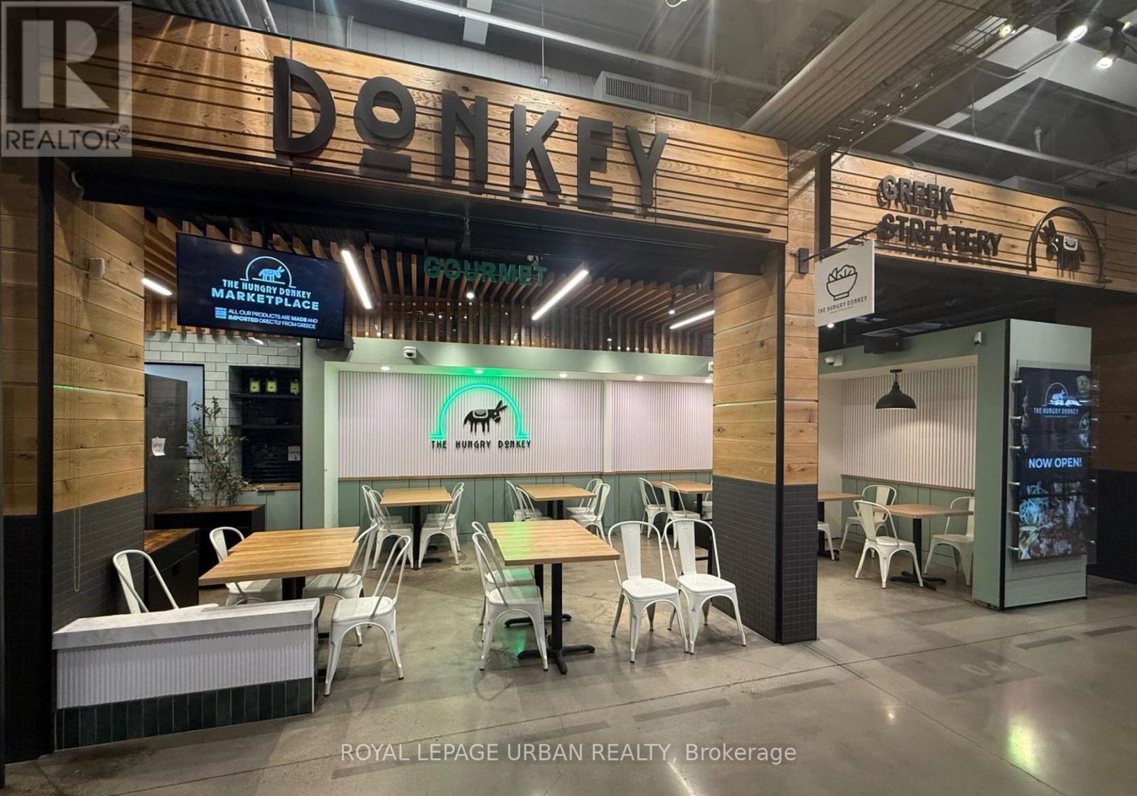 17600 Yonge Street, Newmarket, Ontario L3Y 4Z1 - Photo 2 - N12823526