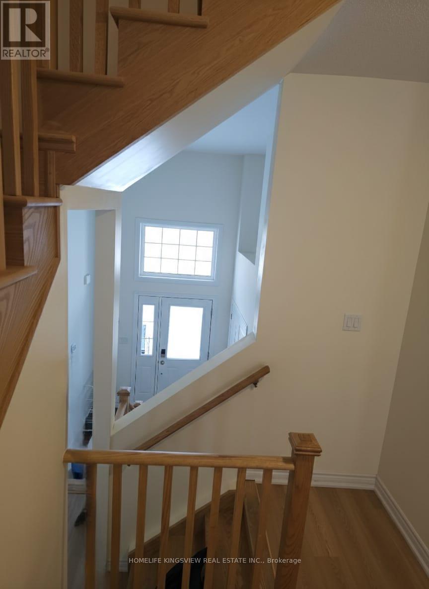 2146 Speare Court, Innisfil, Ontario  L9S 0M9 - Photo 3 - N12823532