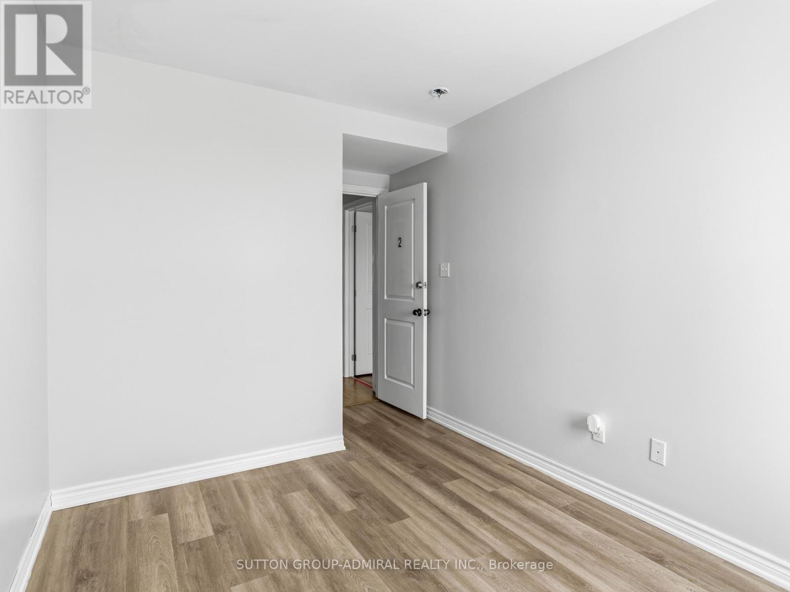 4 - 244 Penetanguishene Road, Barrie, Ontario  L4M 7C2 - Photo 24 - S12823576