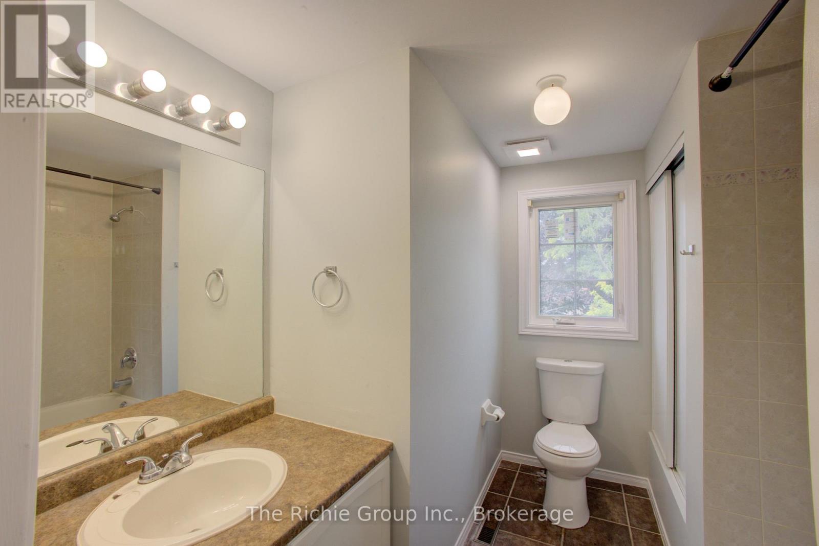 14 Tunbridge Road, Barrie, Ontario  L4M 6S8 - Photo 25 - S12823578