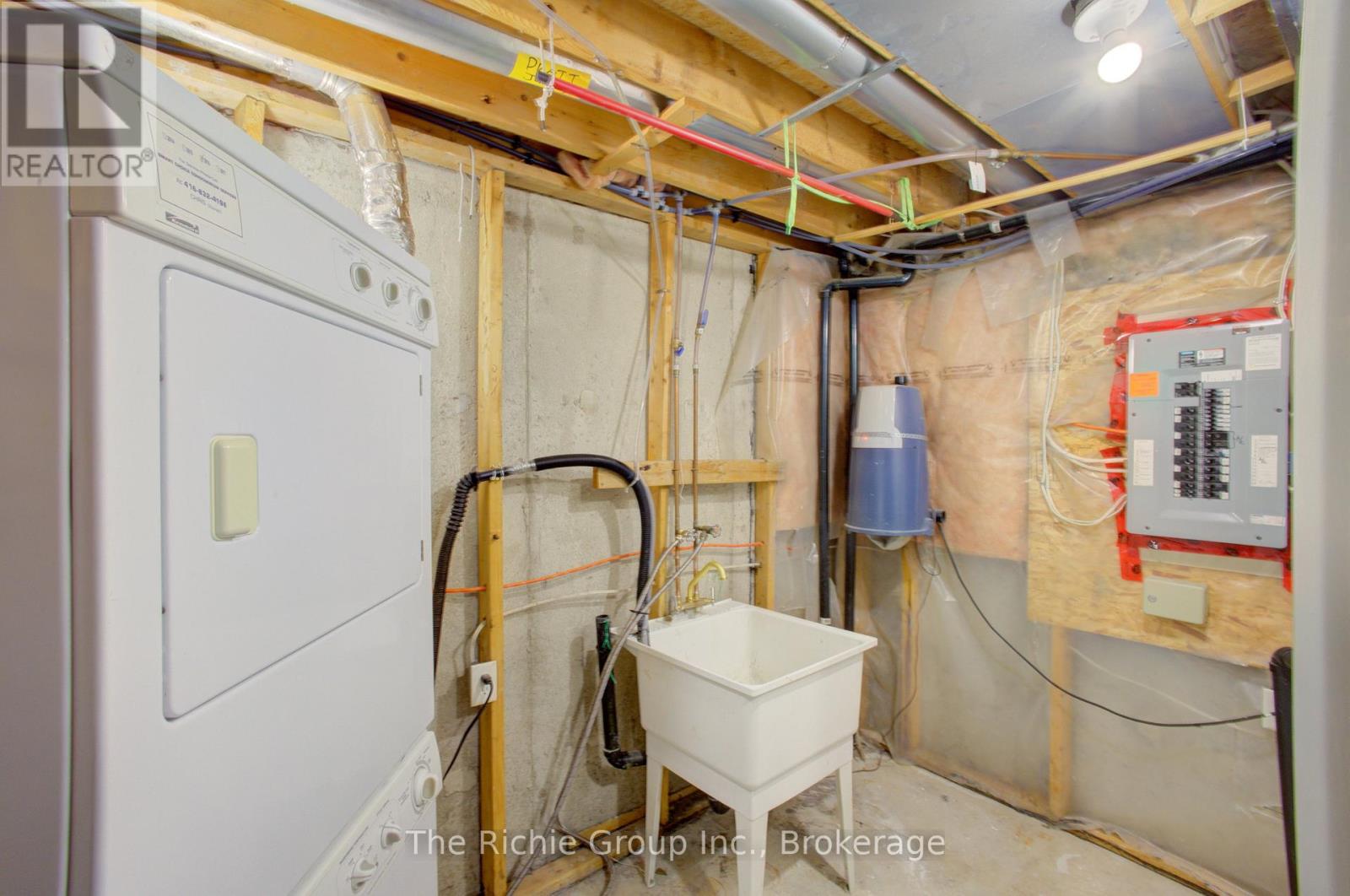 14 Tunbridge Road, Barrie, Ontario  L4M 6S8 - Photo 34 - S12823578