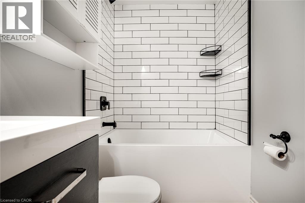 28 Victoria Avenue N Unit# 314, Hamilton, Ontario  L8L 5E1 - Photo 18 - 40807987