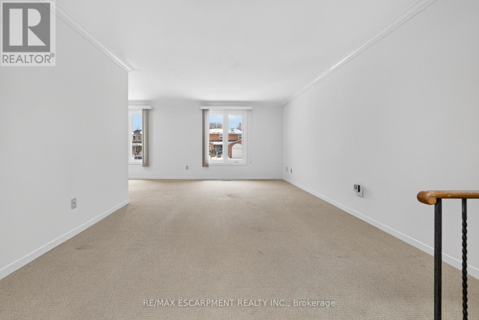 305 Pinegrove Road, Oakville, Ontario  L6K 3P8 - Photo 13 - W12823378