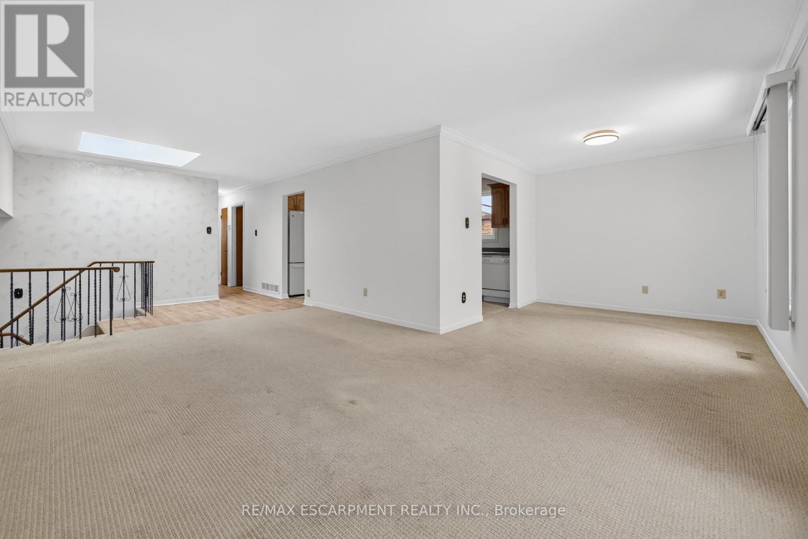 305 Pinegrove Road, Oakville, Ontario  L6K 3P8 - Photo 15 - W12823378