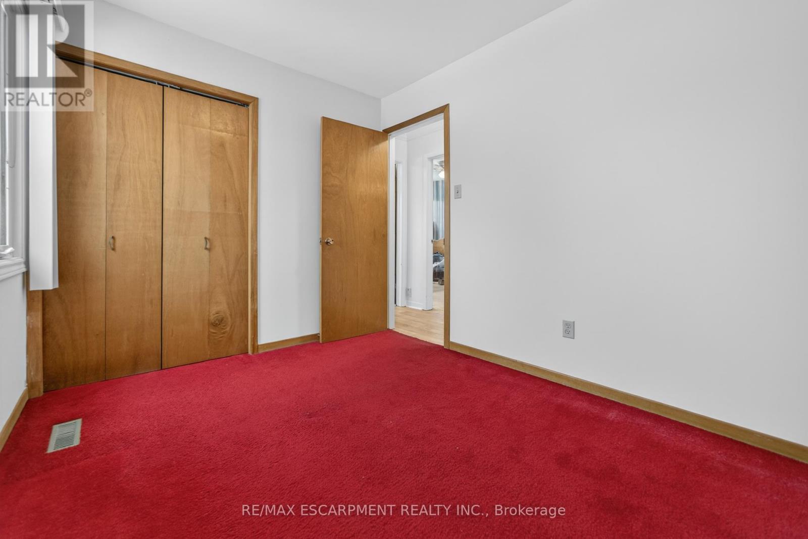 305 Pinegrove Road, Oakville, Ontario  L6K 3P8 - Photo 26 - W12823378