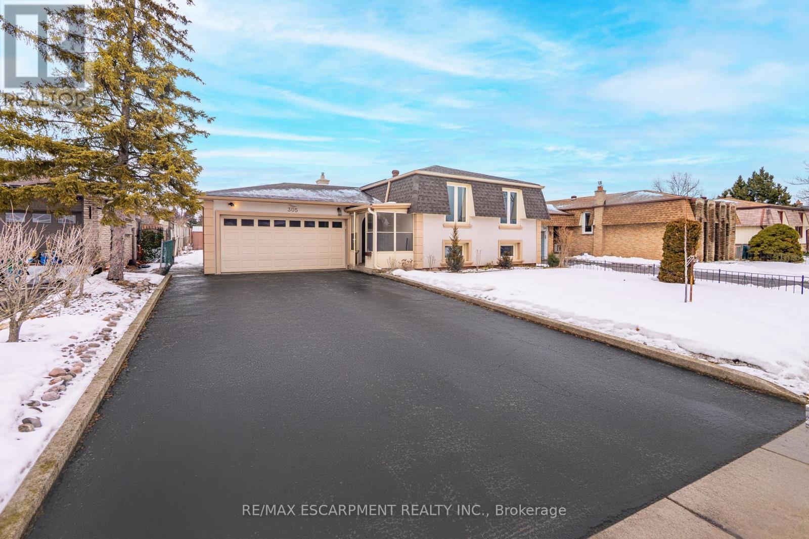 305 Pinegrove Road, Oakville, Ontario  L6K 3P8 - Photo 4 - W12823378