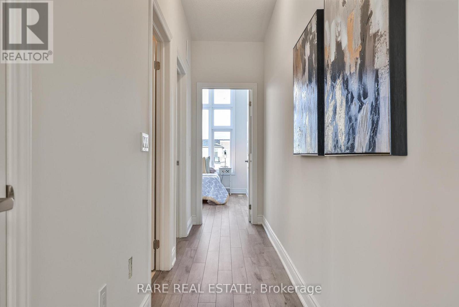 6 Tarmola Park Court, Toronto (Humber Summit), Ontario  M9L 0A6 - Photo 32 - W12823382