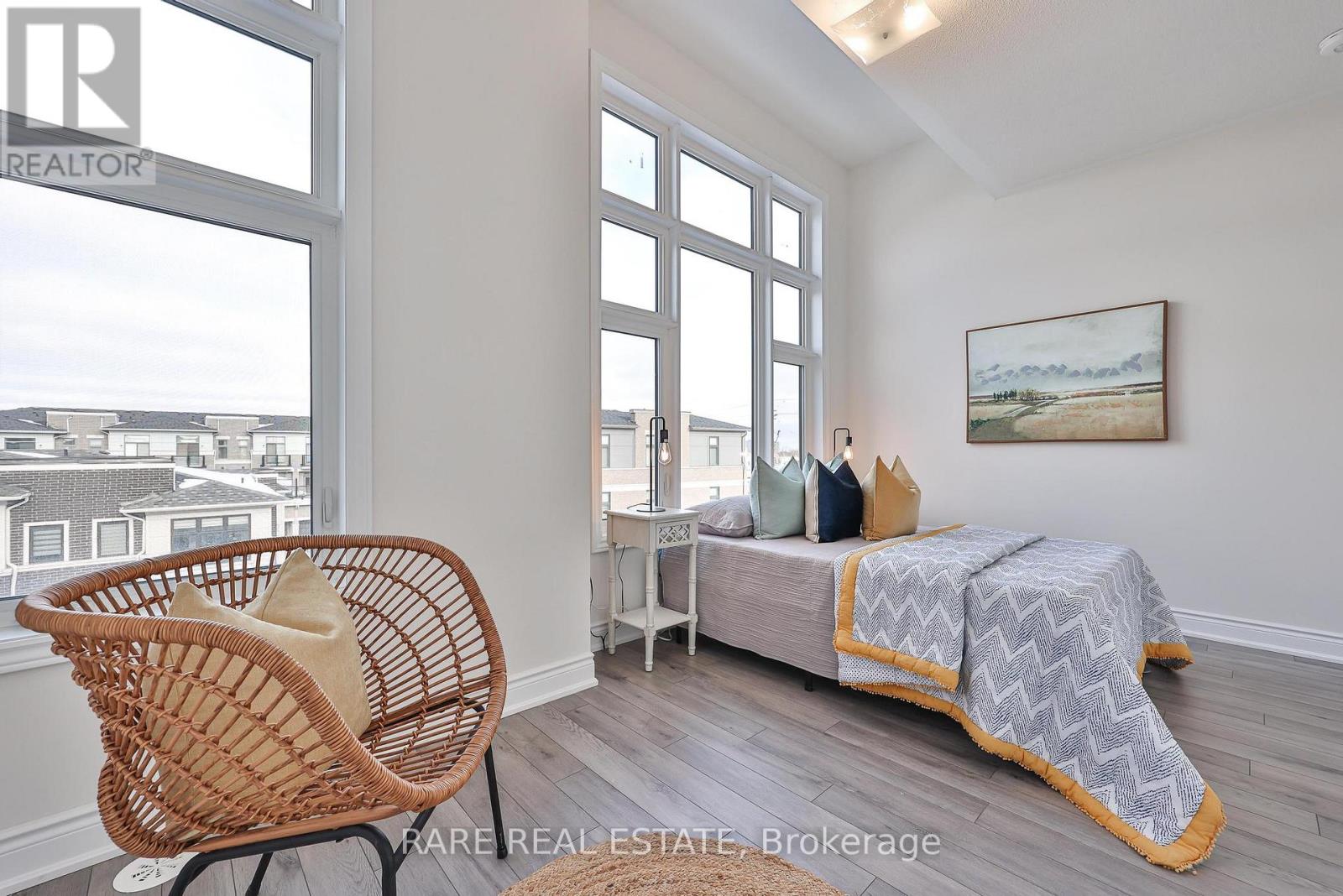 6 Tarmola Park Court, Toronto (Humber Summit), Ontario  M9L 0A6 - Photo 34 - W12823382