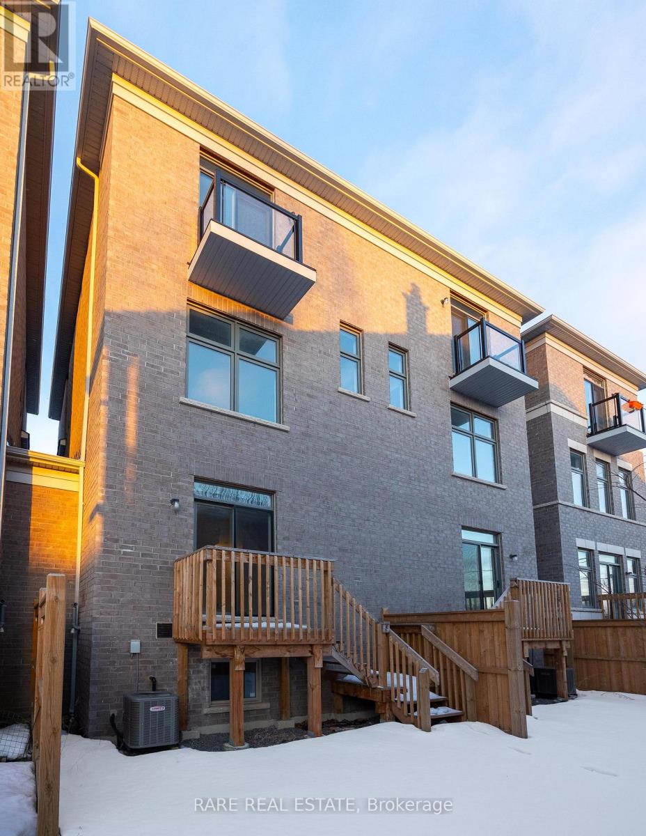 6 Tarmola Park Court, Toronto (Humber Summit), Ontario  M9L 0A6 - Photo 46 - W12823382