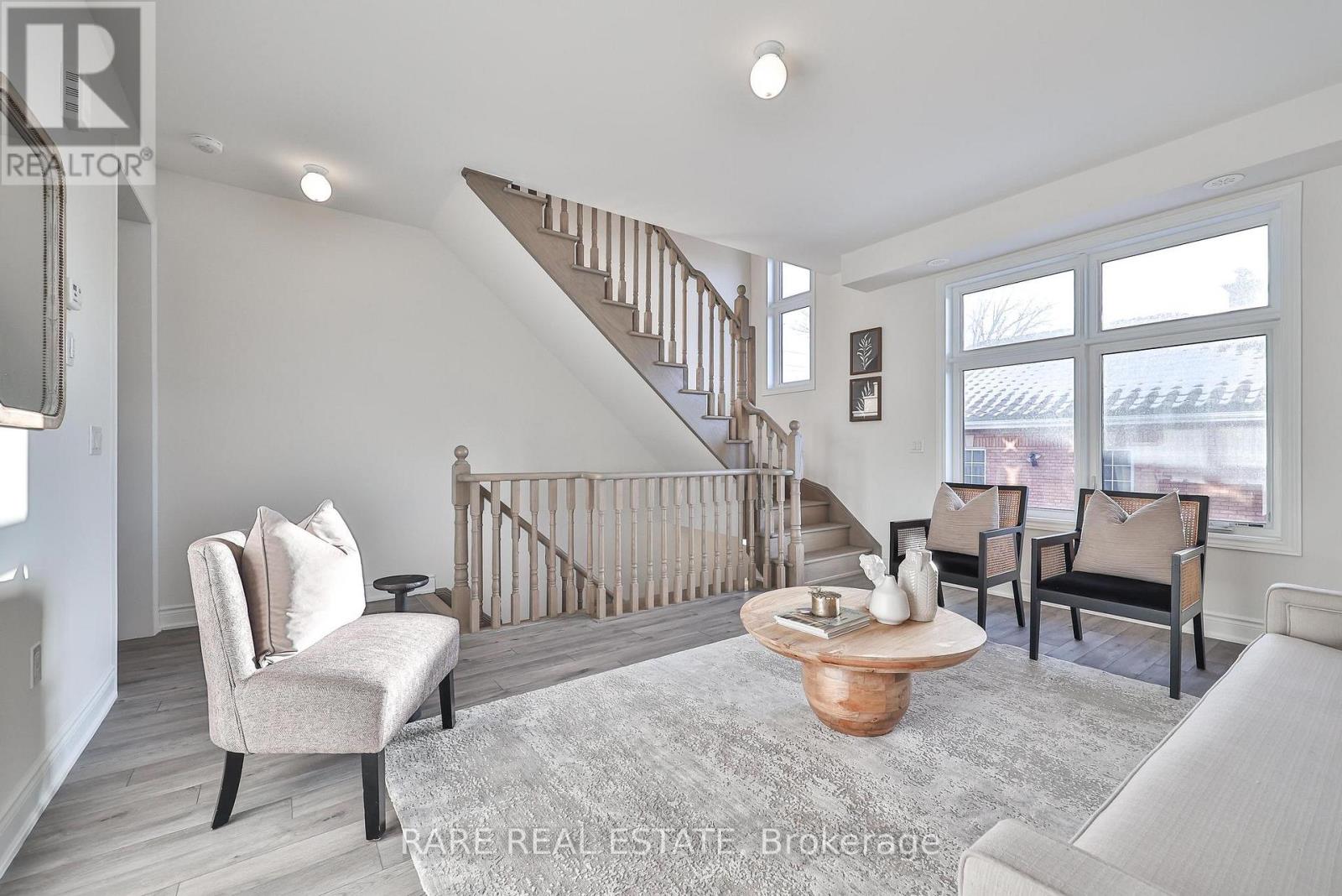 6 Tarmola Park Court, Toronto (Humber Summit), Ontario  M9L 0A6 - Photo 6 - W12823382